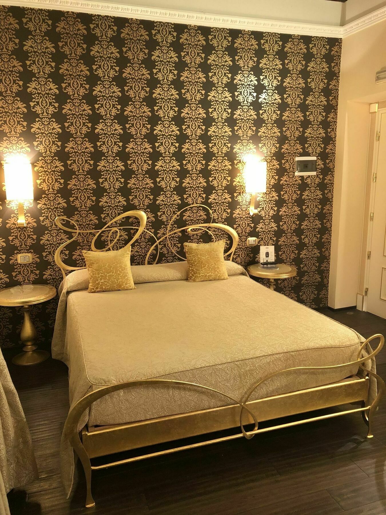 Locanda Del Sole-Roma Piazza Di Spagna Ripetta ภายนอก รูปภาพ